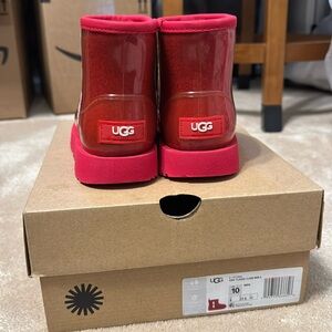 Kids Red Ugg Boots
